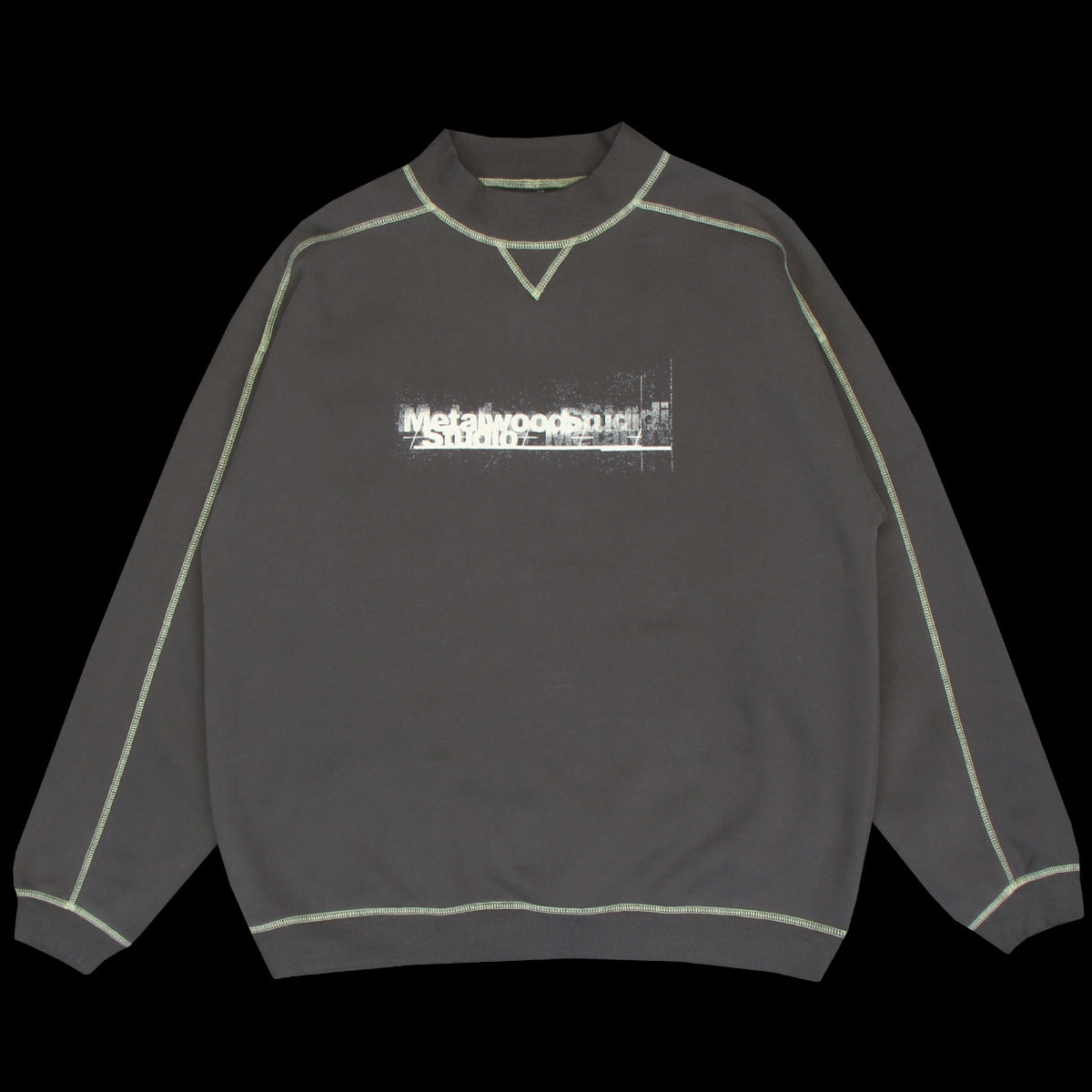 Metalwood - Contrast Stitch Mock Neck Sweatshirt
Color : Grey