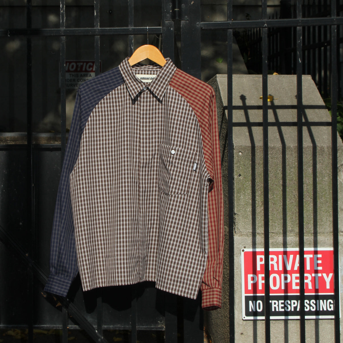 Metalwood - Frankenstein Button Up Shirt
Color : Multi