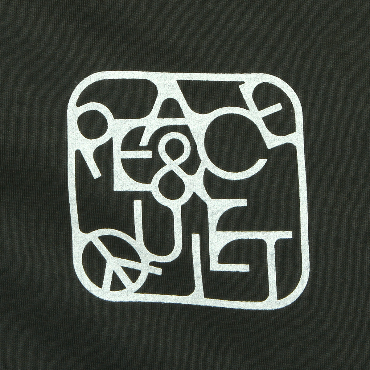 MOPQ - Scramble T-Shirt
Color : Forest
