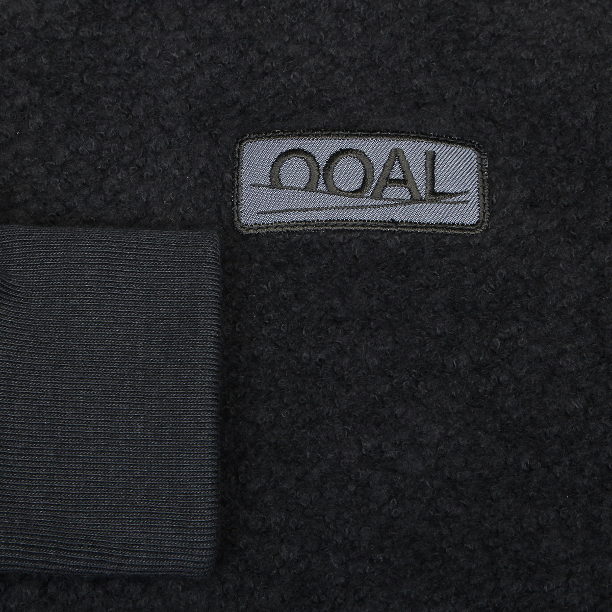 Nanamica - OOAL Crewneck Sweatshirt
Style # S26FH015U
Color : Black