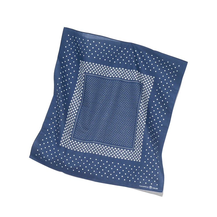 Nanamica - Bandana
Style # S26FQ069U
Color : Navy
