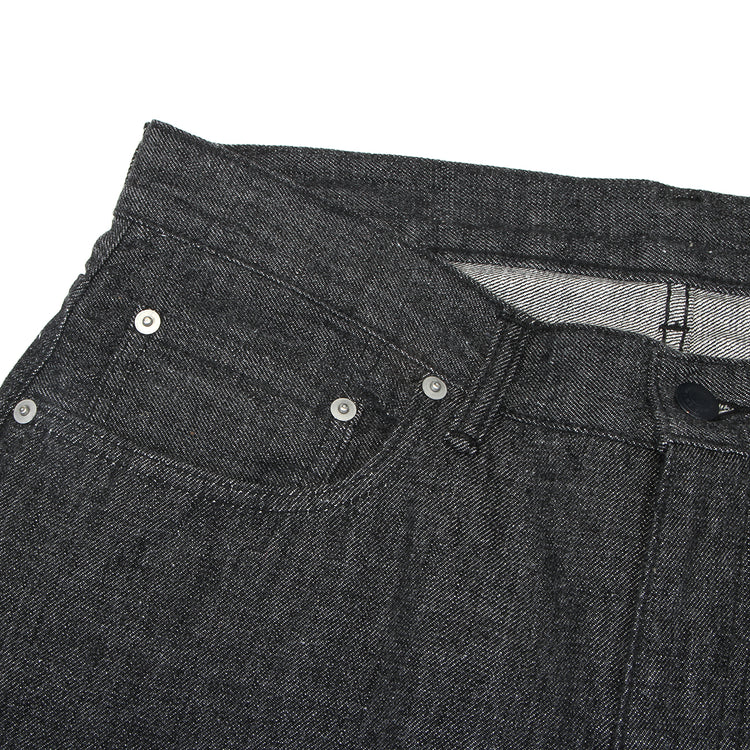 Nanamica - Selvage Denim Pants
Style # S25SC083U
Color : Black