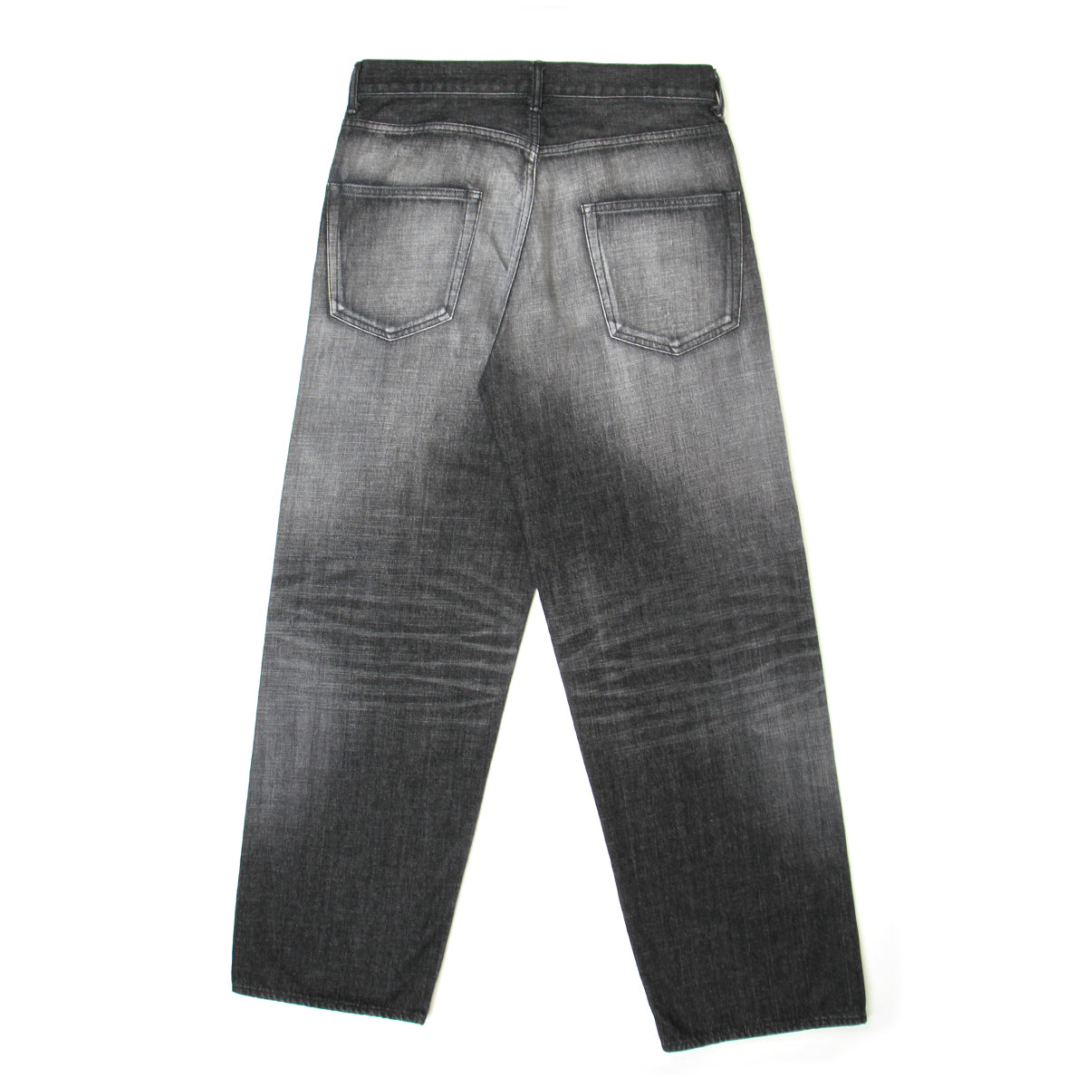 Nanamica - Selvage Denim Pants
Style # S25SC084U
Color : Vintage Black