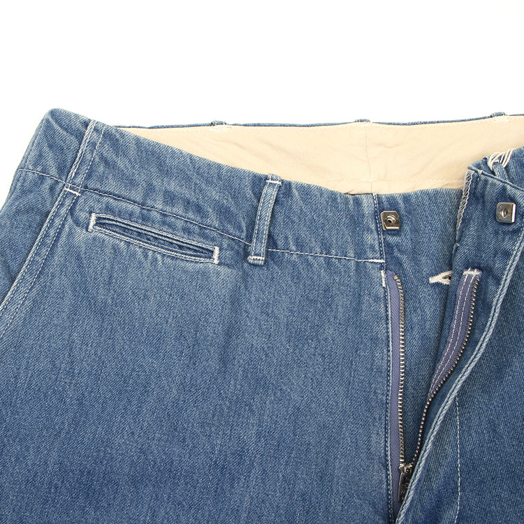 Nanamica - Wide Denim Pants
Style # S25SC086U
Color : Light Indigo