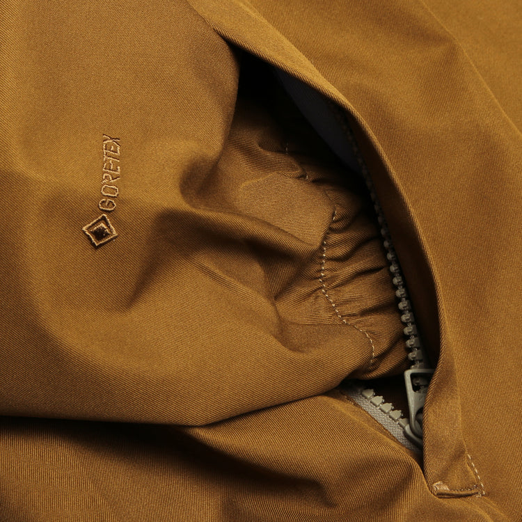 Nanamíca | Women's 2L Gore-Tex Coach Jacket
Color : Sun Rise