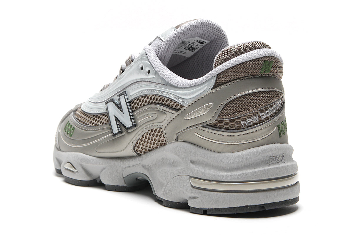 New Balance - 1000
Style # M1000N
Color : Arid Stone / Light Silver Metallic / Dark Alpine Green