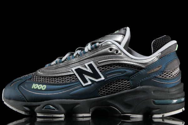 オリンパス　m1000 newbalance1000deepoceandarksil