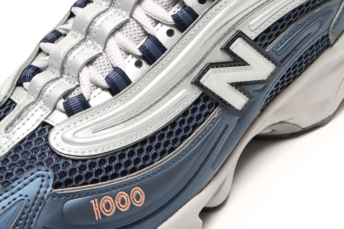 New Balance - 1000
Style # M1000P
Color : Vintage Indigo / Light Silver Metallic / Peach Nectar