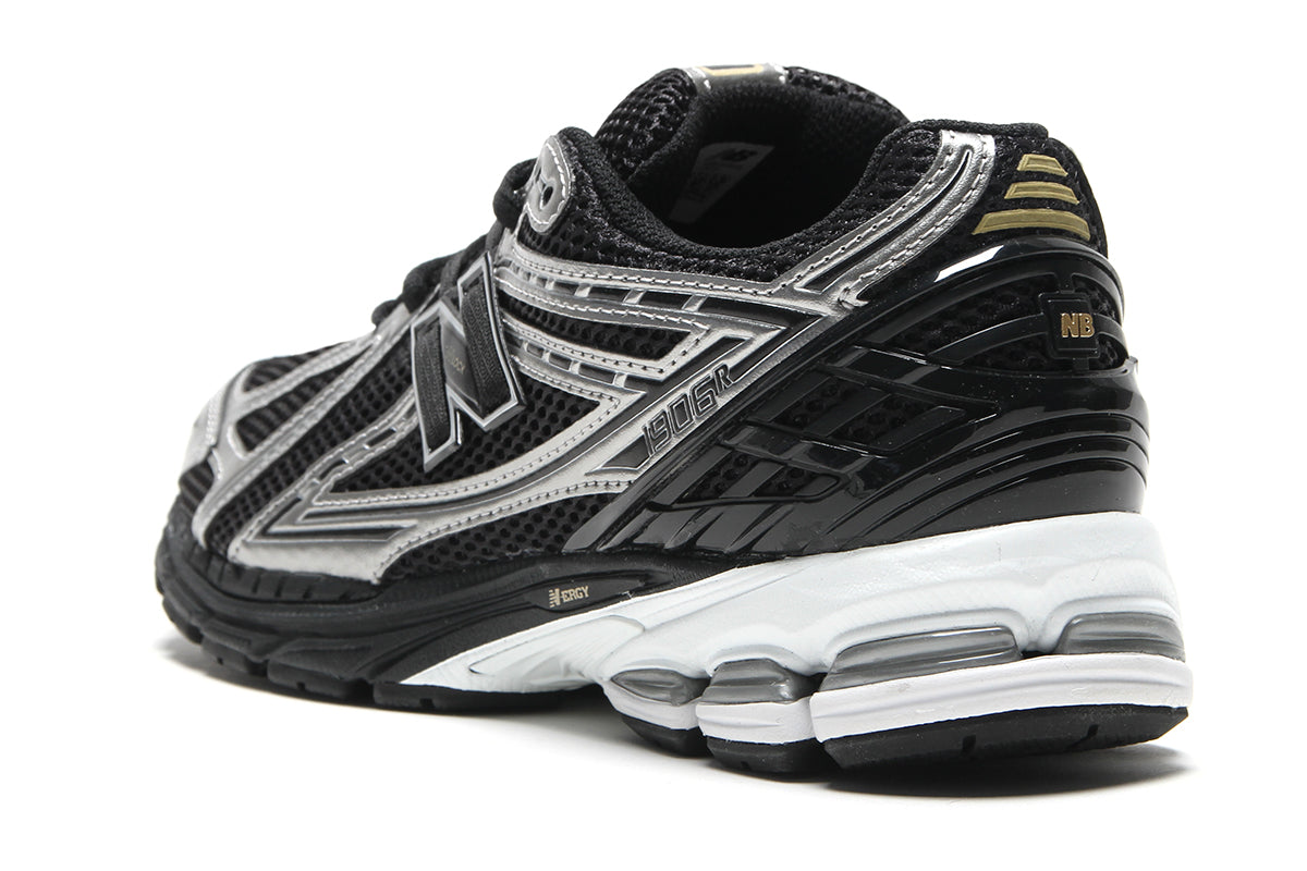 New Balance - 1906R
Style # U1906RCF
Color : Black / Dark Silver Metallic / Gold Metallic
