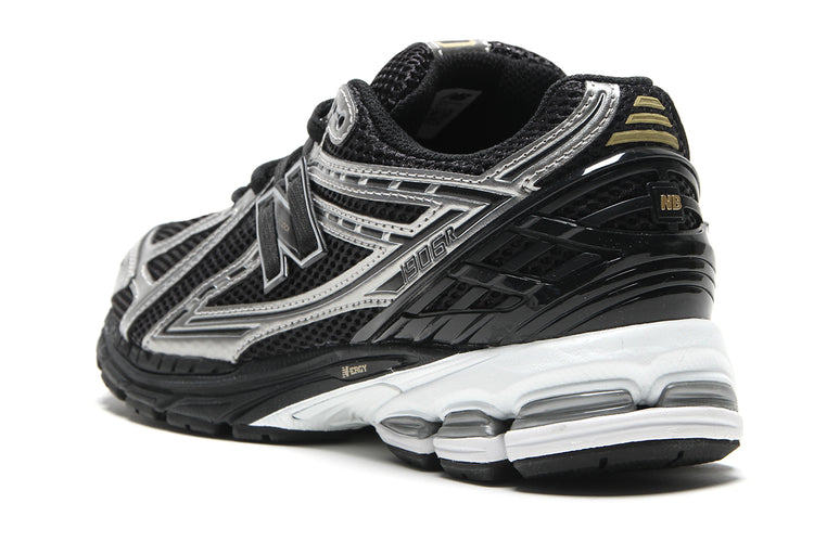 New Balance - 1906R
Style # U1906RCF
Color : Black / Dark Silver Metallic / Gold Metallic
