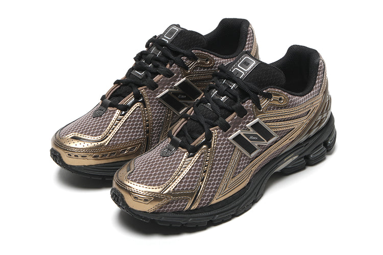 New Balance - 1906R
Style # U1906RCJ
Color : Mushroom / Black