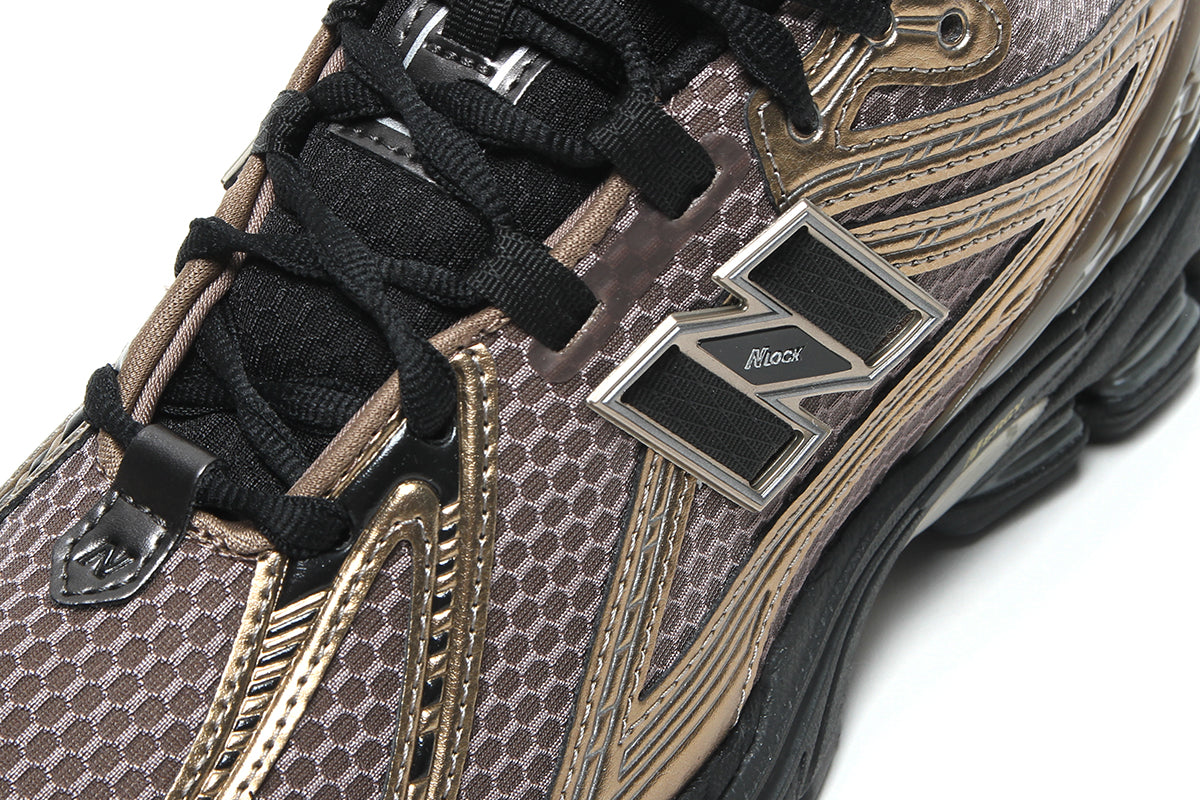 New Balance - 1906R
Style # U1906RCJ
Color : Mushroom / Black