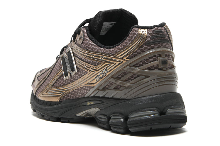 New Balance - 1906R
Style # U1906RCJ
Color : Mushroom / Black
