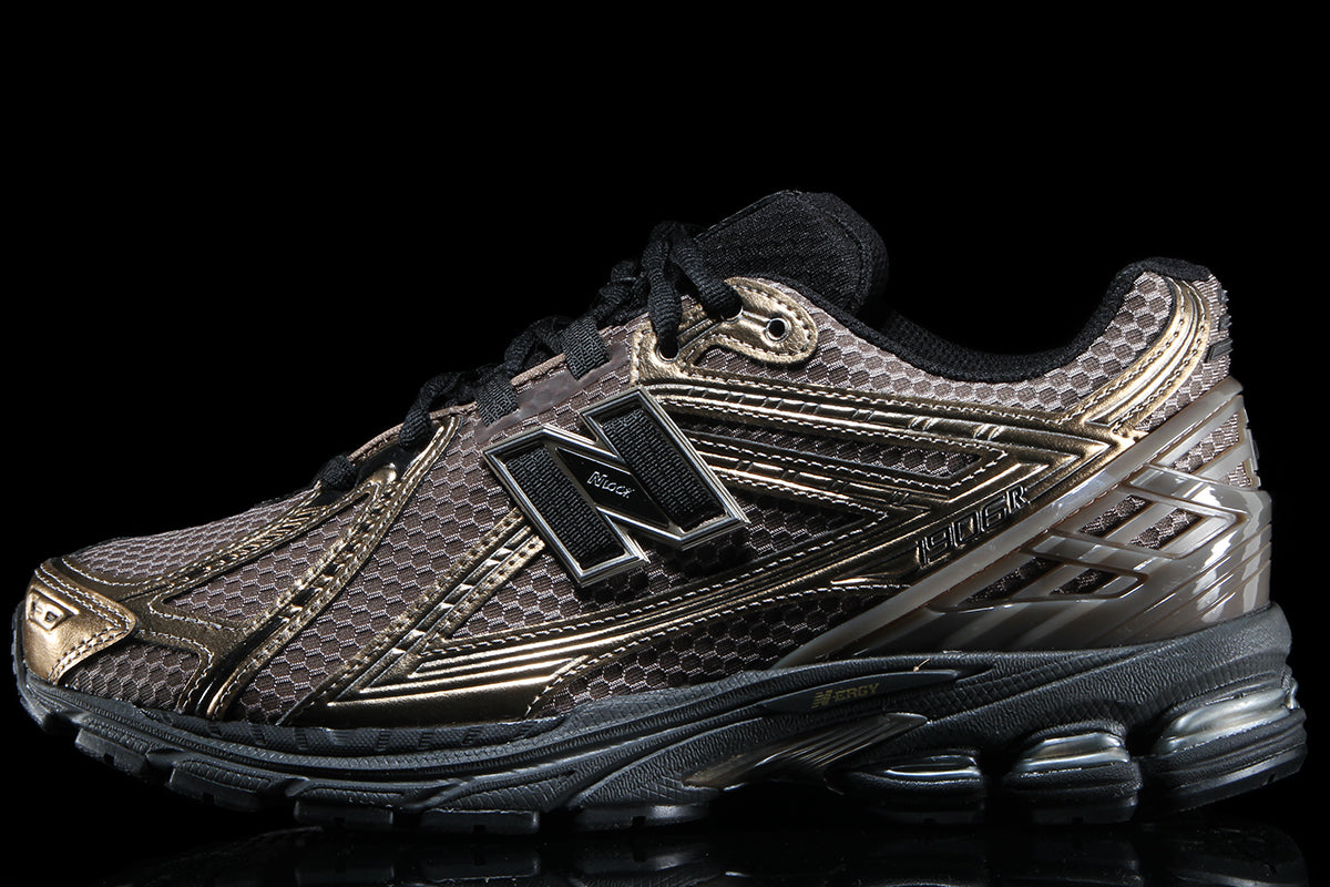 New Balance - 1906R
Style # U1906RCJ
Color : Mushroom / Black