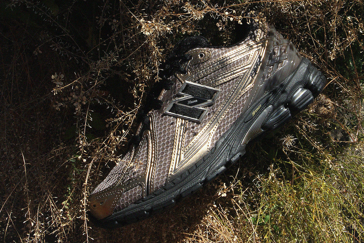 New Balance - 1906R
Style # U1906RCJ
Color : Mushroom / Black