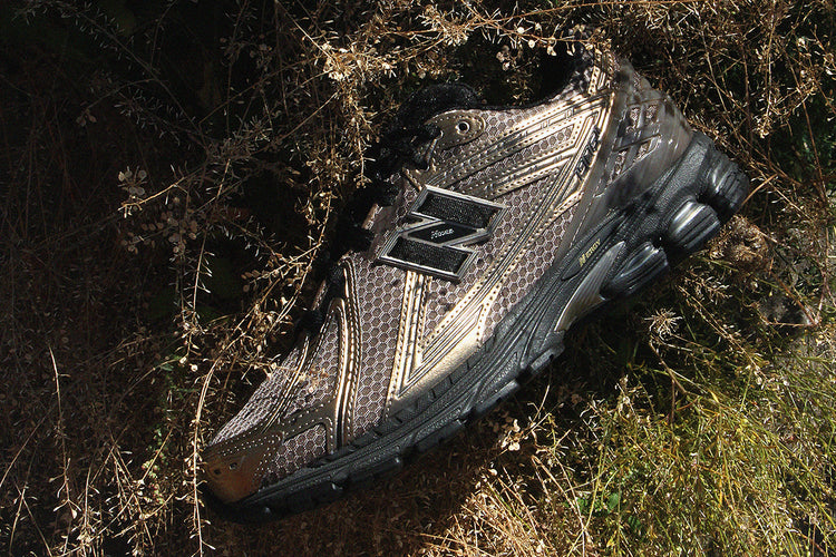 New Balance - 1906R
Style # U1906RCJ
Color : Mushroom / Black