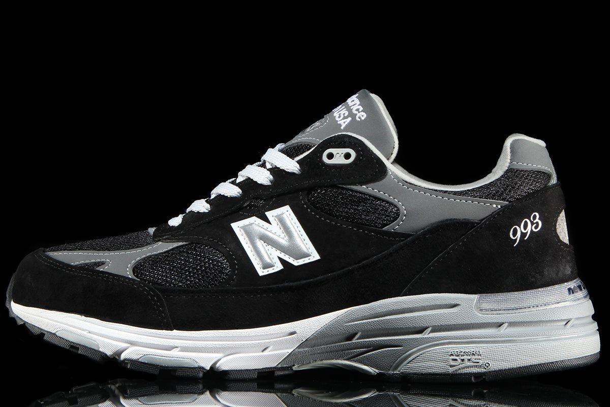 New Balance - 993
Style # MR993BK
Color : Black / Grey / White