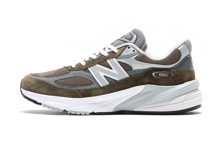 New Balance | 990v6
Style # U990OG6
Color : Olive / Grey