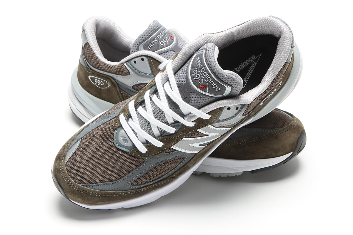 New Balance | 990v6
Style # U990OG6
Color : Olive / Grey