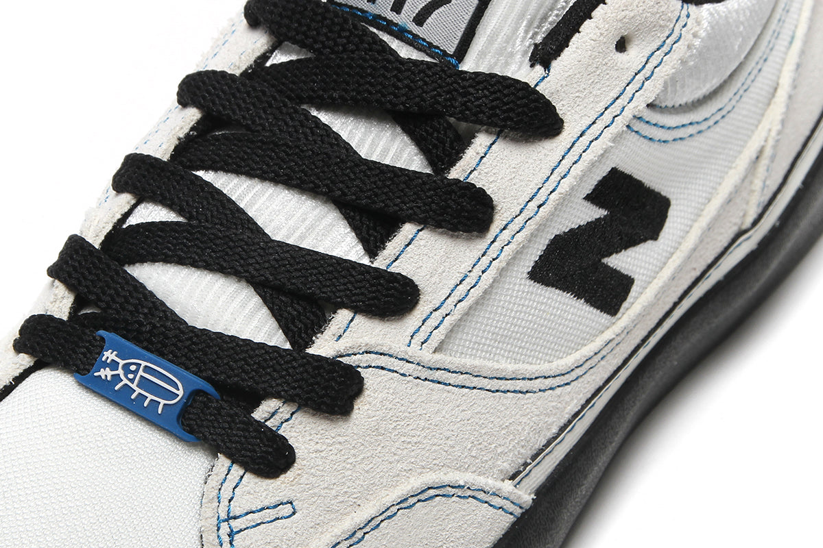New Balance Numeric - 417 Low
Style # UN417LCR
Color : Sea Salt / Black