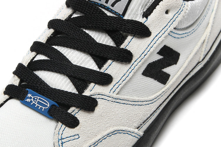 New Balance Numeric - 417 Low
Style # UN417LCR
Color : Sea Salt / Black
