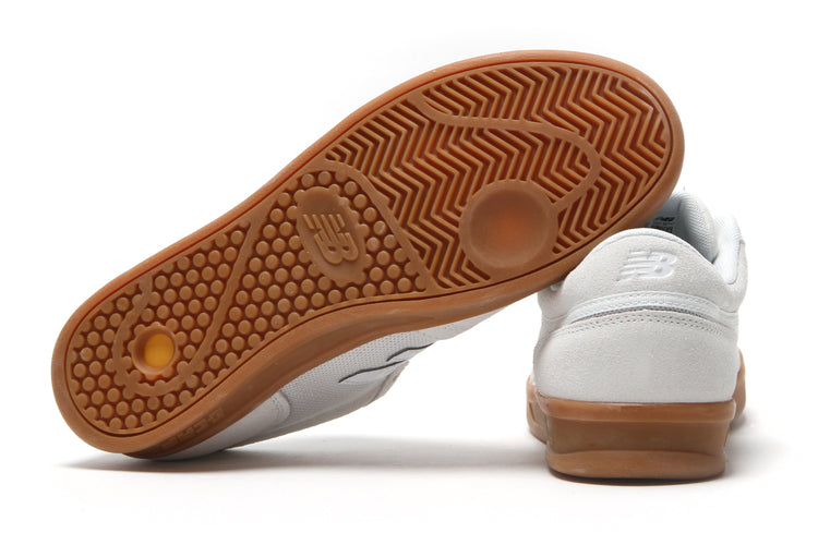 New Balance Numeric - 430
Style # NM430SSG
Color : Sea Salt / Gum