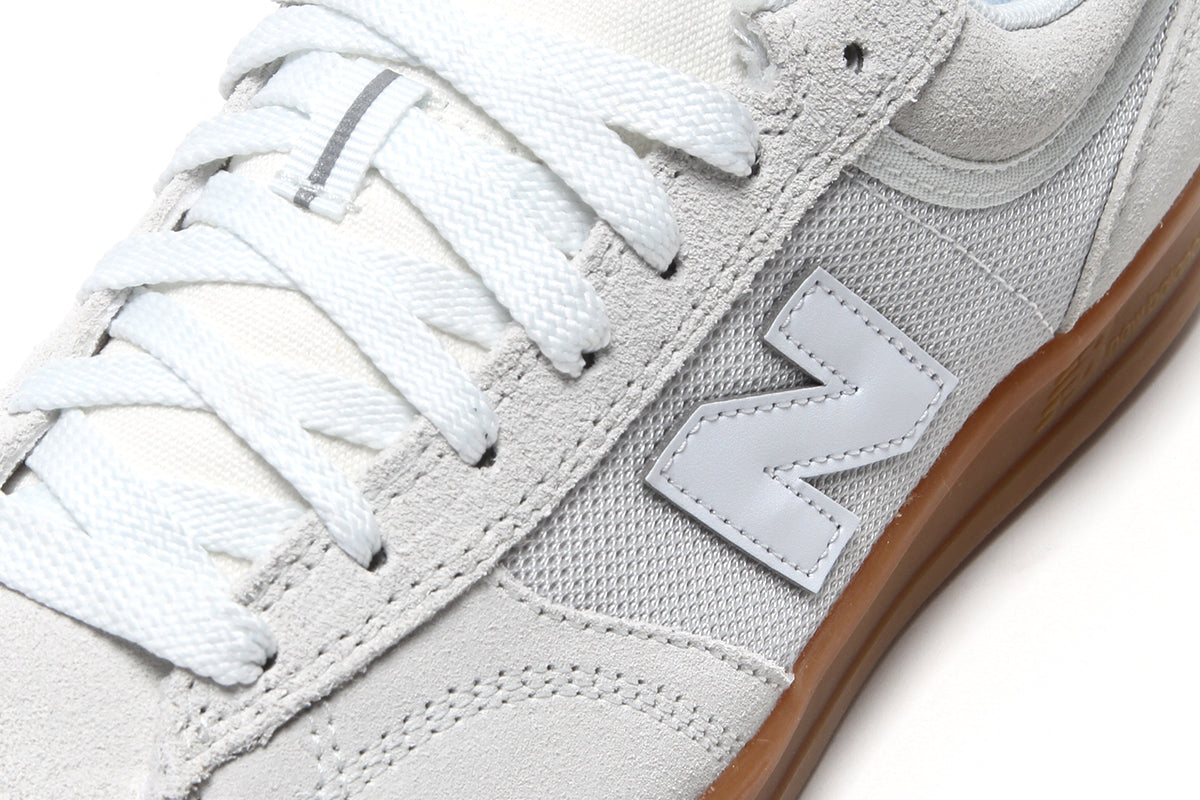 New Balance Numeric - 430
Style # NM430SSG
Color : Sea Salt / Gum