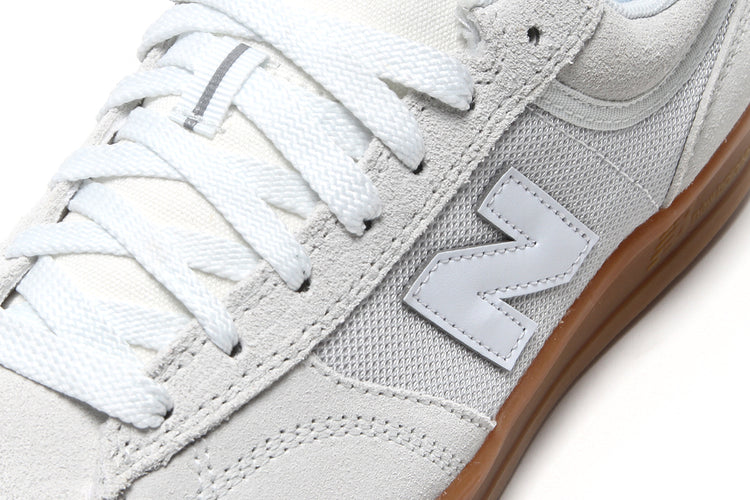 New Balance Numeric - 430
Style # NM430SSG
Color : Sea Salt / Gum