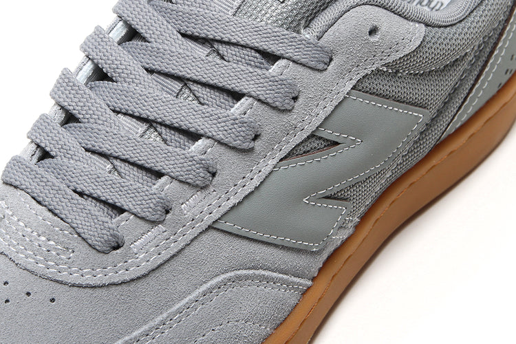 New Balance Numeric - 440v2 Low
Style # UN440GGM
Color : Bayberry / White