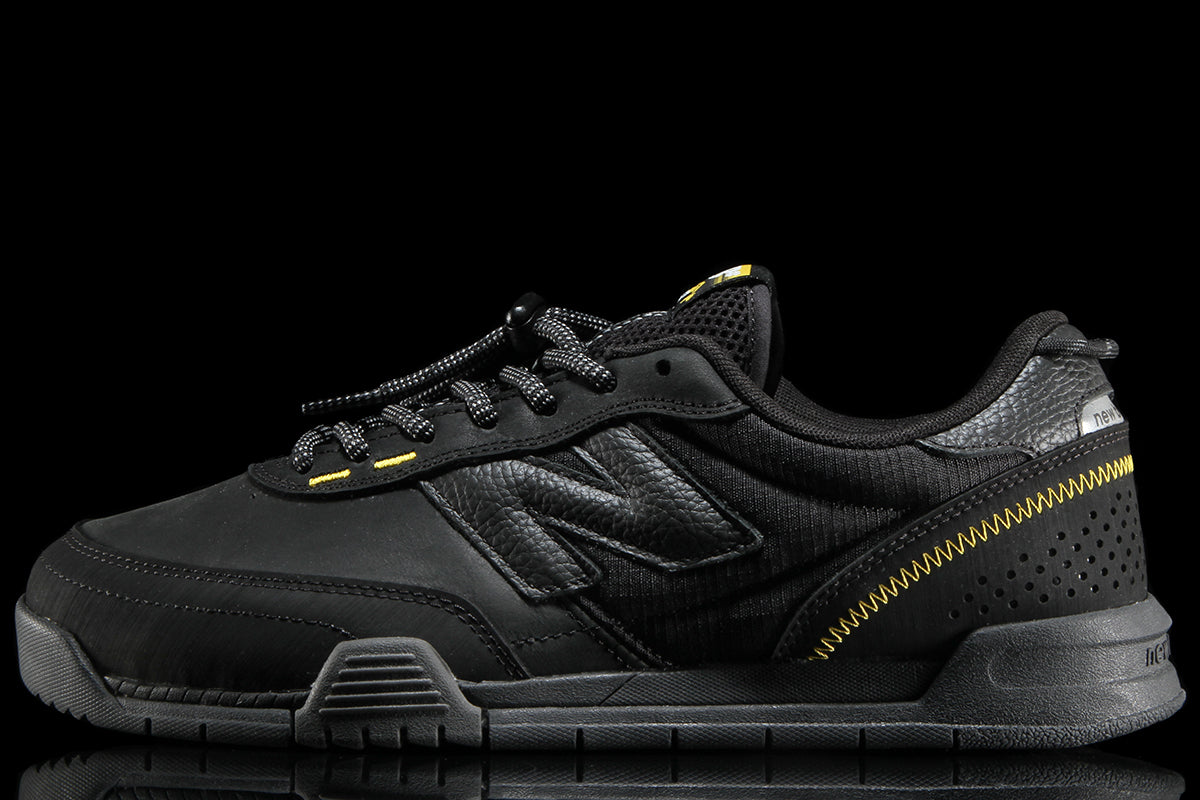 New Balance Numeric - 440Wv2 Wide
Style # UN440WAB
Color : Black / Happy Yellow
