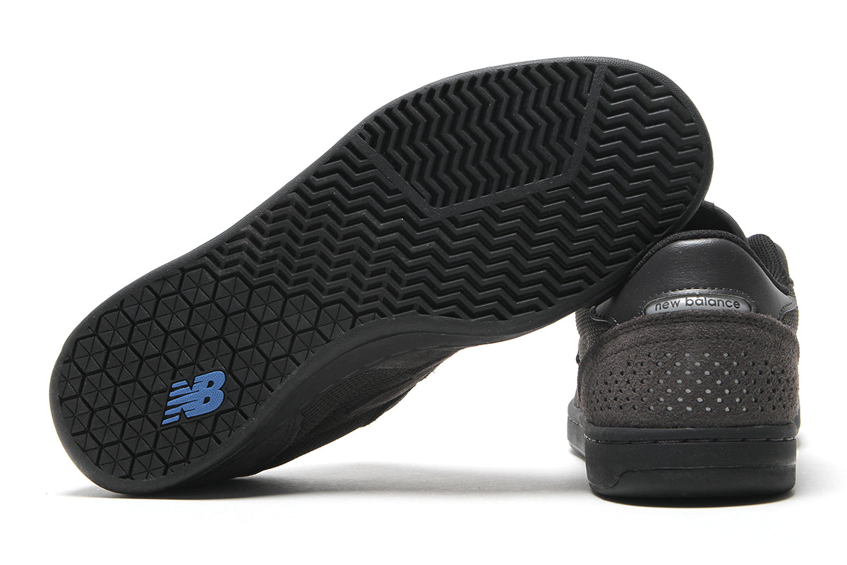 New Balance Numeric - 440 V2
Style # NM440WD2
Color : Black Cement / Black