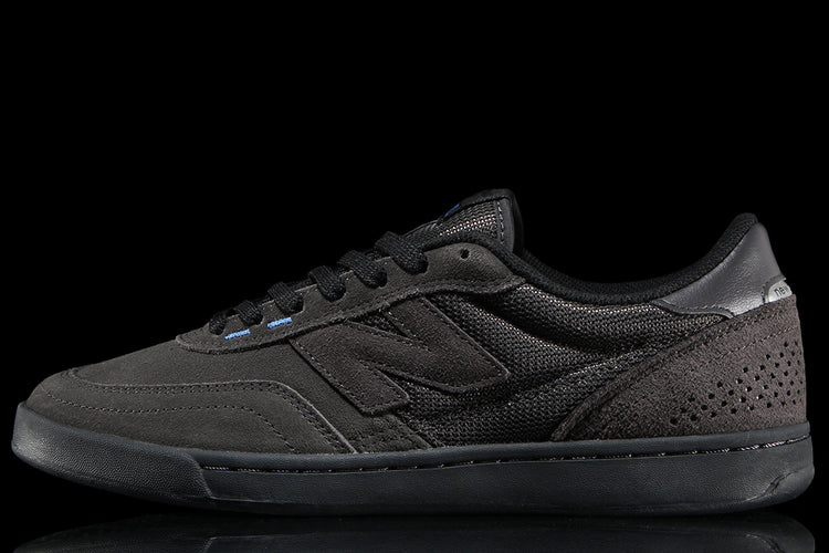 New Balance Numeric - 440 V2
Style # NM440WD2
Color : Black Cement / Black