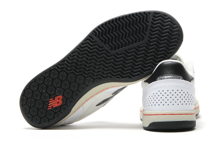 New Balance Numeric - 440 V2
Style # NM440NO2
Color : White / Black