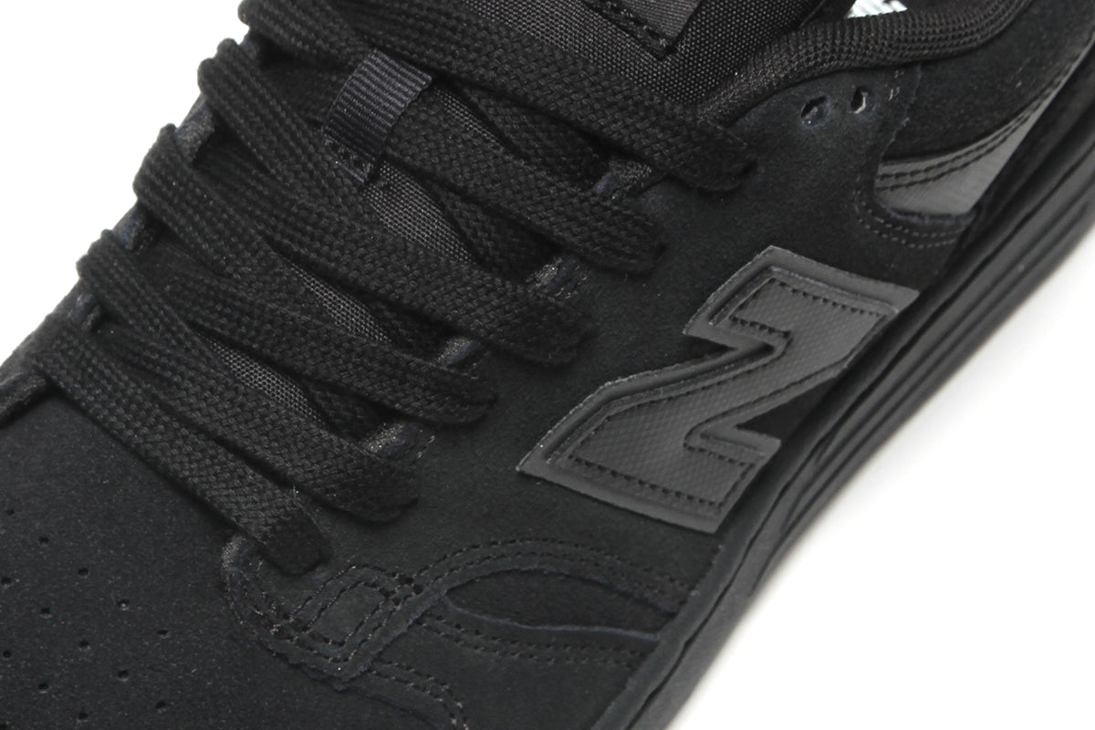 New Balance Numeric - 480 Wide
Style # UN480BST
Color : Black