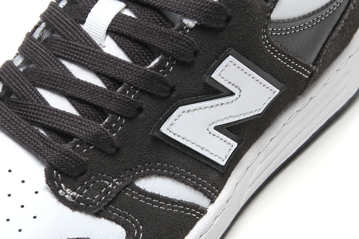 New Balance Numeric - 480
Style # NM480BAB
Color : Black Cement / White