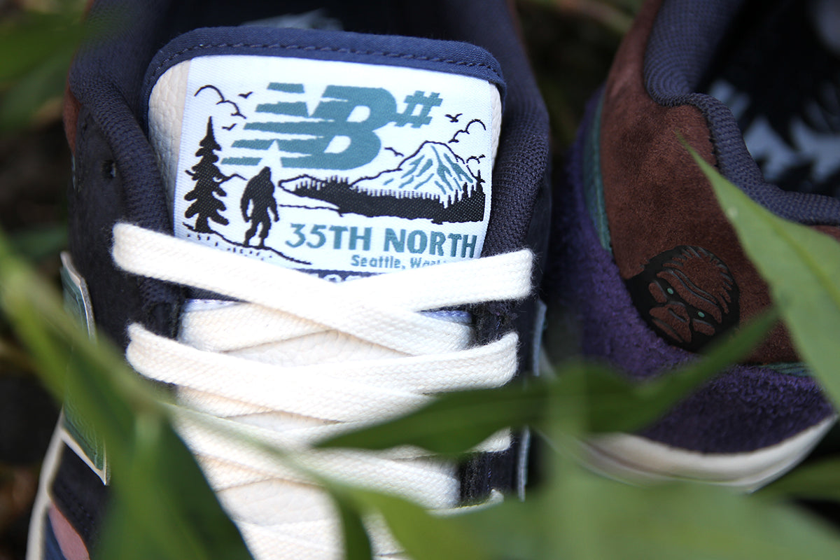New Balance Numeric - 480 x 35th North
Style # UN480SAS
Color : Navy / Sea Salt