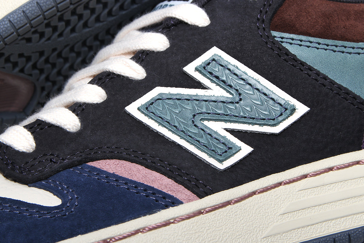 New Balance Numeric - 480 x 35th North
Style # UN480SAS
Color : Navy / Sea Salt