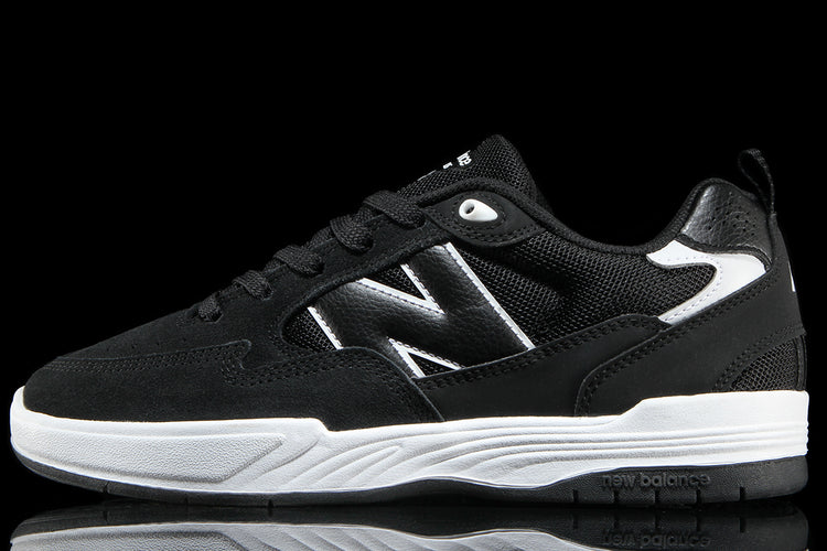 New Balance Numeric - 808 Lite
Style # NM808LBW
Color : Black / White