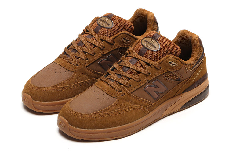 New Balance Numeric - 933
Style # UN933LRO
Color : Breakfast Tea / Pumpernickel