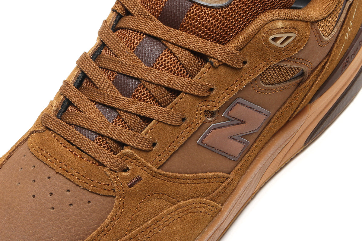 New Balance Numeric - 933
Style # UN933LRO
Color : Breakfast Tea / Pumpernickel
