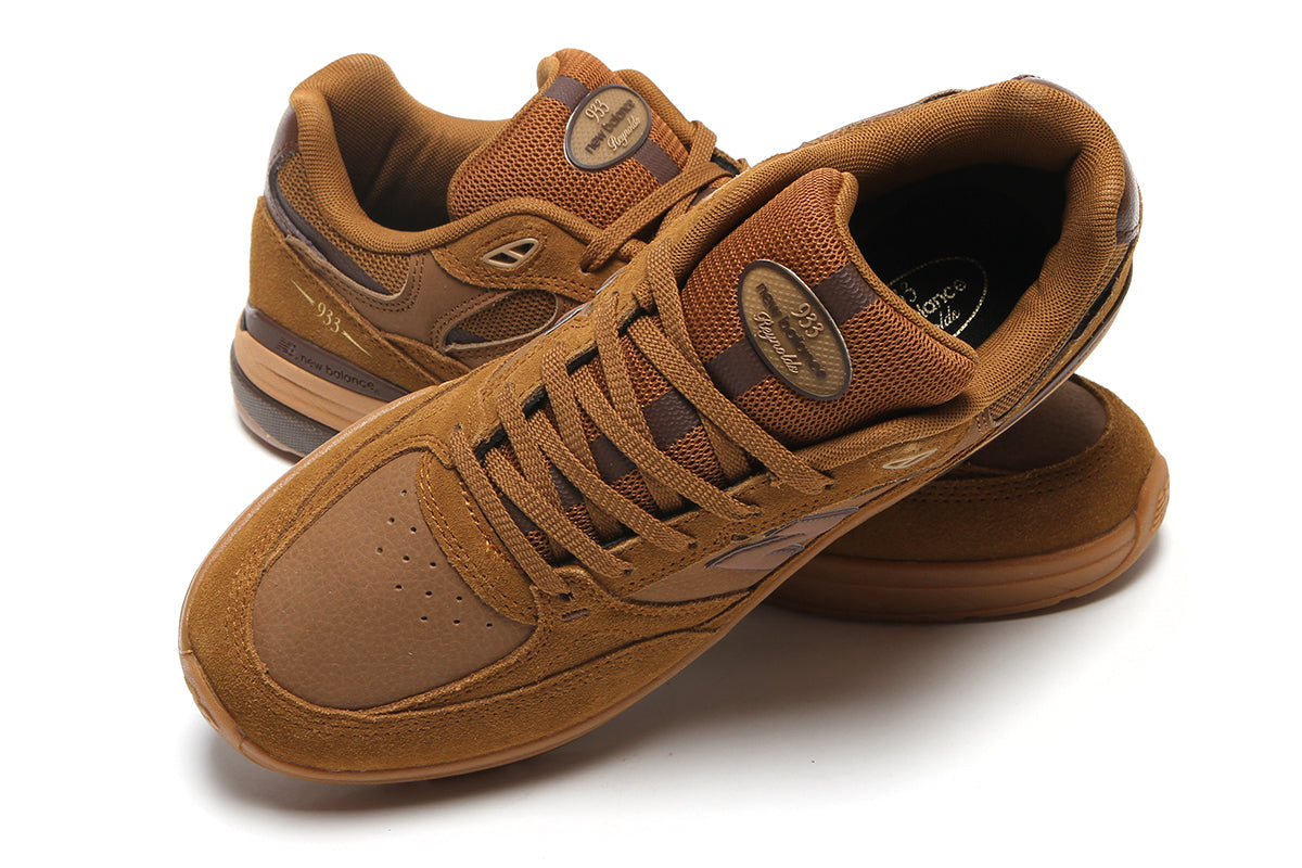 New Balance Numeric - 933
Style # UN933LRO
Color : Breakfast Tea / Pumpernickel