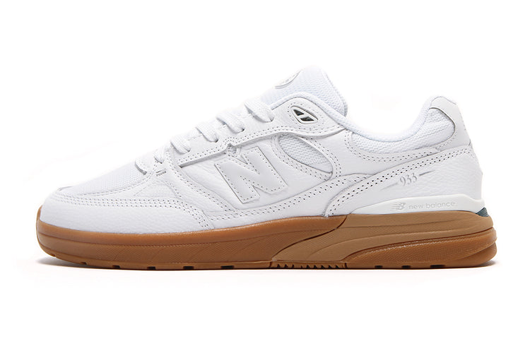 New Balance Numeric - 933
Style # UN933WWB
Color : White