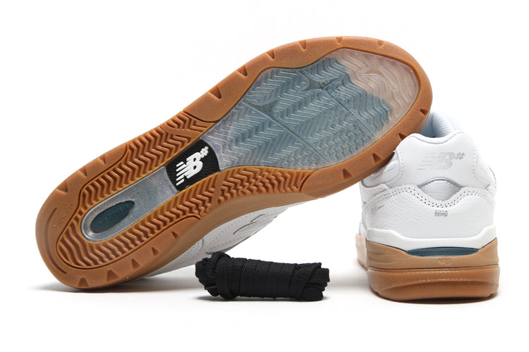 New Balance Numeric - 933
Style # UN933WWB
Color : White