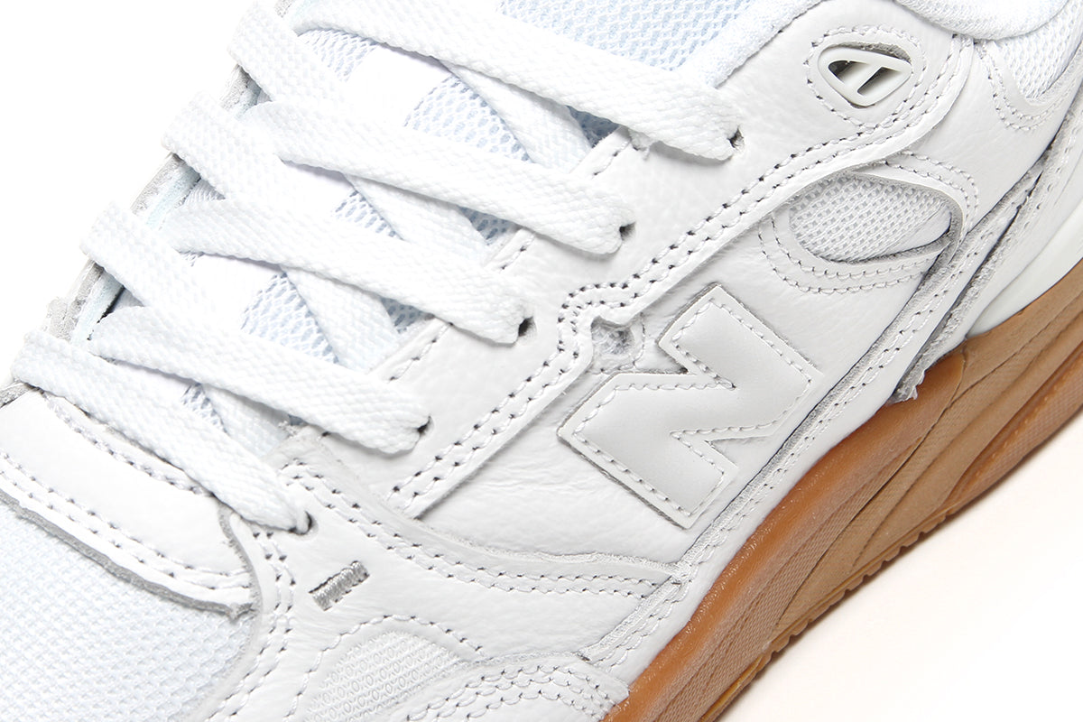 New Balance Numeric - 933
Style # UN933WWB
Color : White