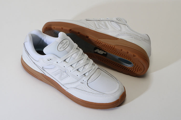 New Balance Numeric - 933
Style # UN933WWB
Color : White