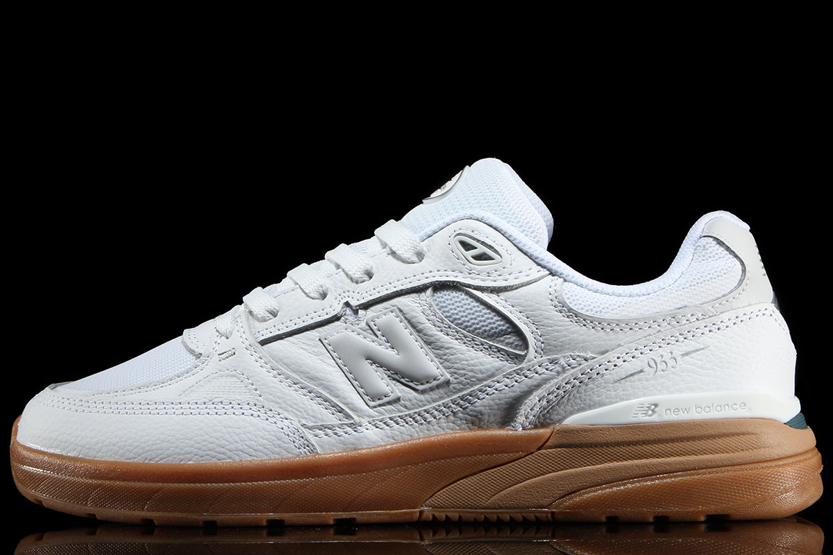 New Balance Numeric - 933
Style # UN933WWB
Color : White