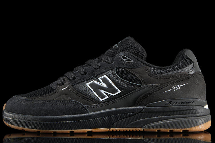 New Balance Numeric - 933
Style # NM933NAP
Color : Black