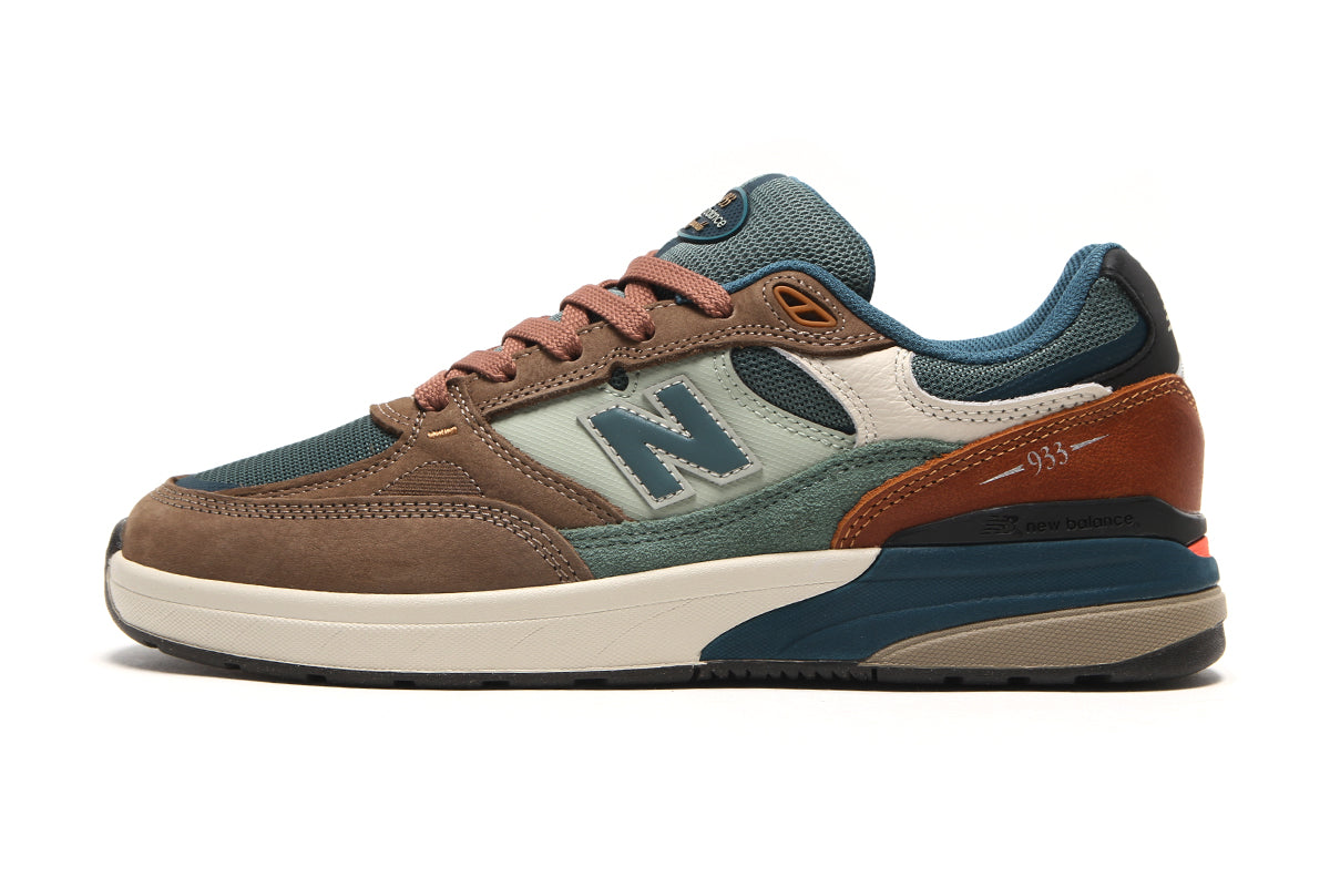 New Balance Numeric - 933
Style # NM933ORI
Color : Mushroom / New Spruce