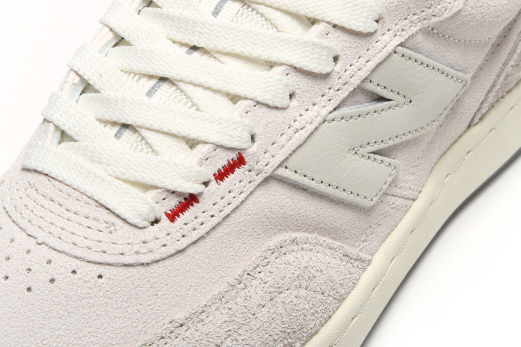 New Balance Numeric - 440v2 x Challenger
Style # NM440CH2
Color : Sea Salt