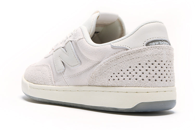 New Balance Numeric - 440v2 x Challenger
Style # NM440CH2
Color : Sea Salt